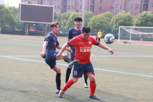 希腊天才首次季前赛亮相，表现不俗